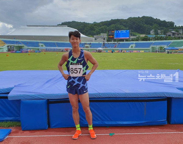 ▲남자 높이뛰기 국가대표 우상혁(24·서천군청) 선수. 사진=서천군